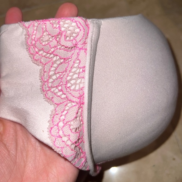 Victoria's Secret PINK Lace Detail Bow Push Up Bra Size 32 D - Picture 5 of 7